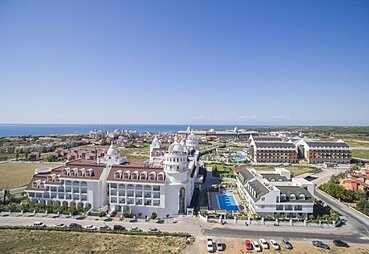 Crown Serenity Hotel