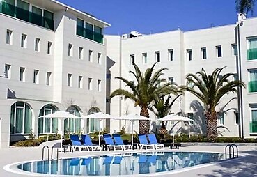 Dragut Point North Hotel