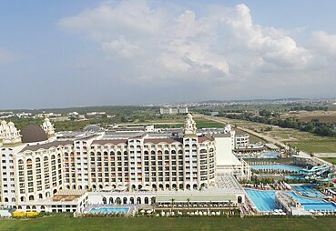 Jadore Deluxe Hotel & Spa