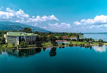 Richmond Nua Wellness & Spa