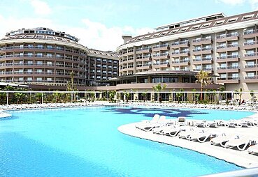 Sunmelia Beach Hotel