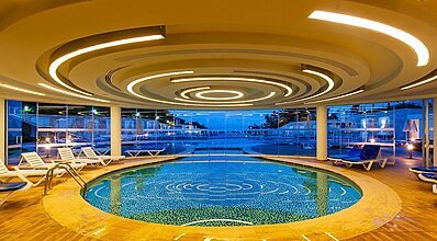 A Good Life Utopia Family Resort Havuz / Deniz