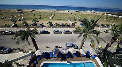 Acem Hotel Havuz / Deniz