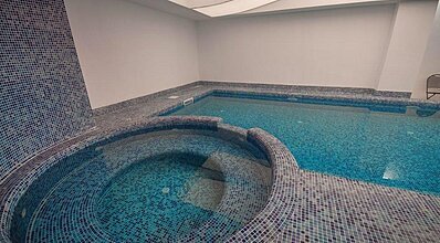 Acroter Hotel & Spa Havuz / Deniz