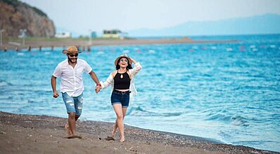 Acroter Hotel & Spa Havuz / Deniz