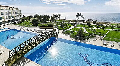 Adrina Termal Health & Spa Hotel Havuz / Deniz