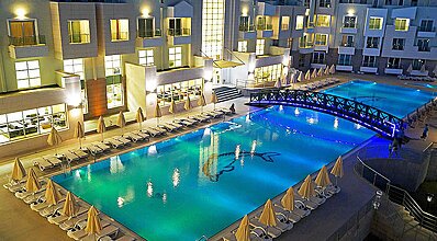 Adrina Termal Health & Spa Hotel Havuz / Deniz