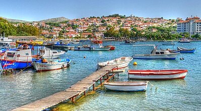 Akay Garden Family Club Havuz / Deniz