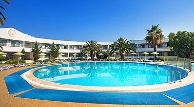 Altin Yunus Apart Hotel Havuz / Deniz