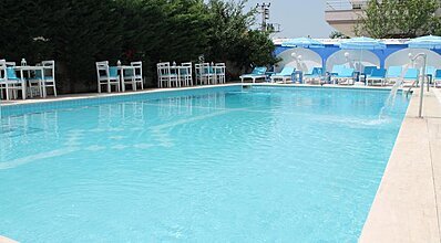 Altınyaz Hotel Havuz / Deniz