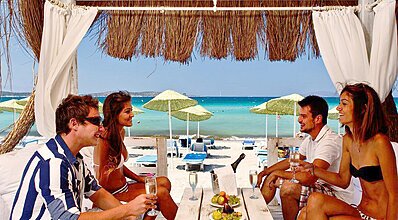 Altınyunus Resort Thermal Hotel Havuz / Deniz