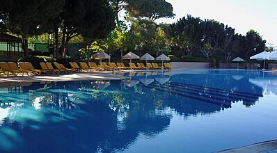 Altis Resort Hotel & Spa Havuz / Deniz