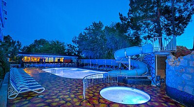 Aperion Beach Hotel Havuz / Deniz