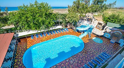 Aperion Beach Hotel Havuz / Deniz