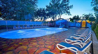 Aperion Beach Hotel Havuz / Deniz