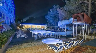 Aperion Beach Hotel Havuz / Deniz