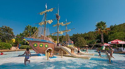 Aqua Fantasy Aquapark Hotel Spa Havuz / Deniz