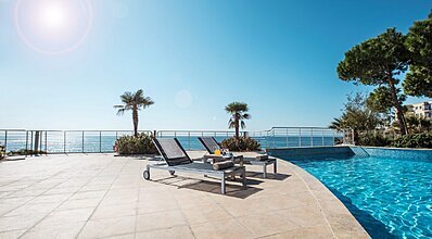 Aria Claros Beach & Spa Resort Havuz / Deniz