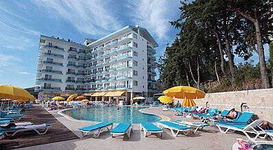 Arora Hotel Havuz / Deniz