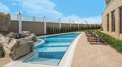Aska Lara Resort & Spa Havuz / Deniz