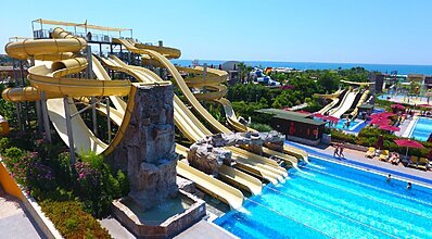 Aska Lara Resort & Spa Havuz / Deniz