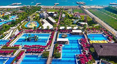 Aska Lara Resort & Spa Havuz / Deniz