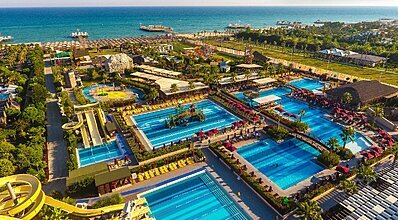 Aska Lara Resort & Spa Havuz / Deniz
