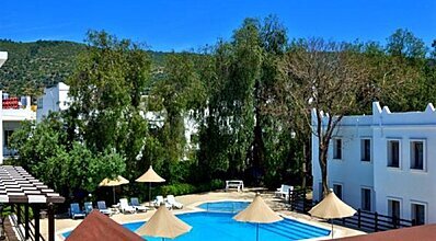 Atrium Hotel Havuz / Deniz