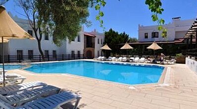 Atrium Hotel Havuz / Deniz