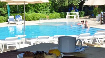 Atrium Hotel Havuz / Deniz