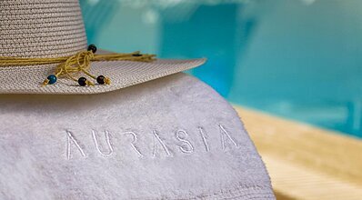 Aurasia Sea Side Hotel Havuz / Deniz