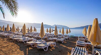 Aurasia Sea Side Hotel Havuz / Deniz