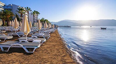 Aurasia Sea Side Hotel Havuz / Deniz