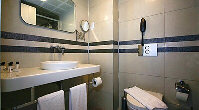 Aurasia Sea Side Hotel Oda