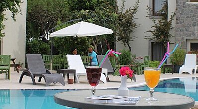 Bella Garden Hotel Havuz / Deniz