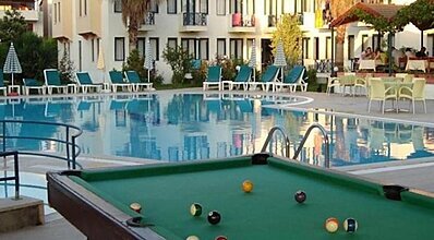 Bezay Hotel Havuz / Deniz