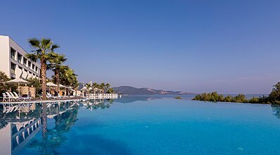 Blue Dreams Resort Spa Havuz / Deniz