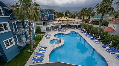 Blue Pearl Otel  Villas Havuz / Deniz
