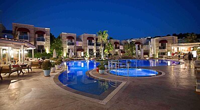 Bodrium Hotel Spa Havuz / Deniz