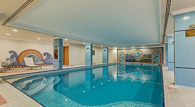 Büyük Abant Oteli Havuz / Deniz