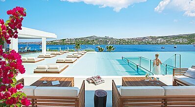 Cape Bodrum Beach Resort Havuz / Deniz