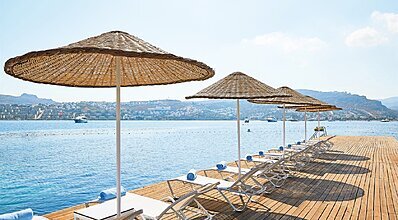 Cape Bodrum Beach Resort Havuz / Deniz