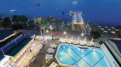 Cettia Beach Resort Hotel Havuz / Deniz