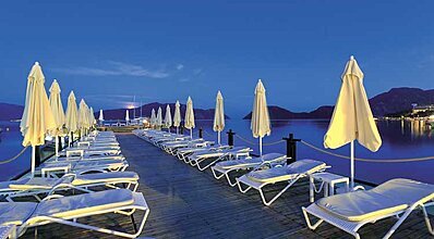 Cettia Beach Resort Hotel Havuz / Deniz