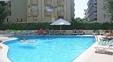 Cihanturk Hotel Havuz / Deniz