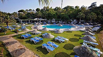 Club Datça Tatil Köyü Havuz / Deniz