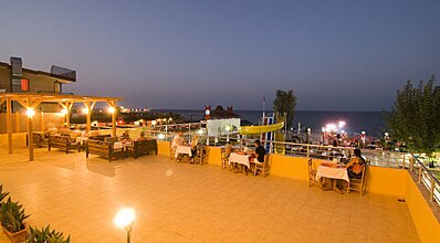 Club Hotel Sunbel Yeme / İçme