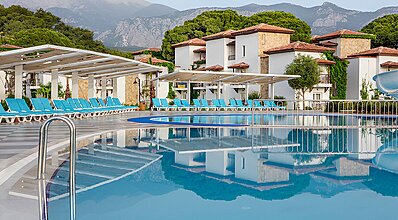 Club Marco Polo Havuz / Deniz