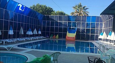 Club Papatya Hotel Havuz / Deniz