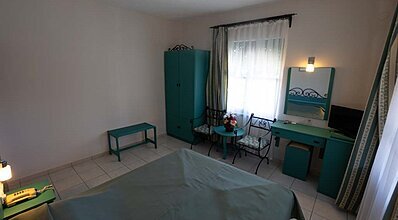 Club Titan Hotel Oda